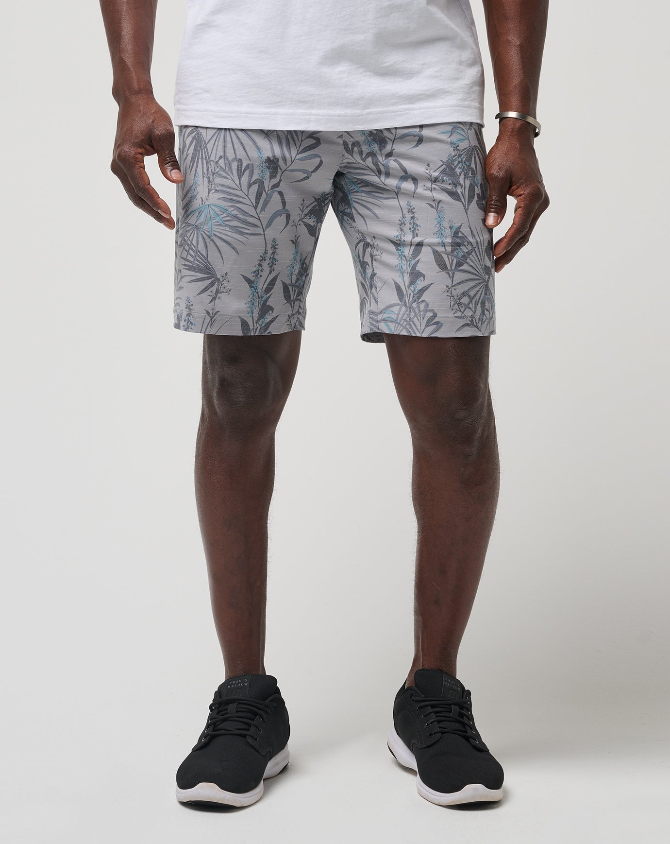 Garden Isle Short 9In