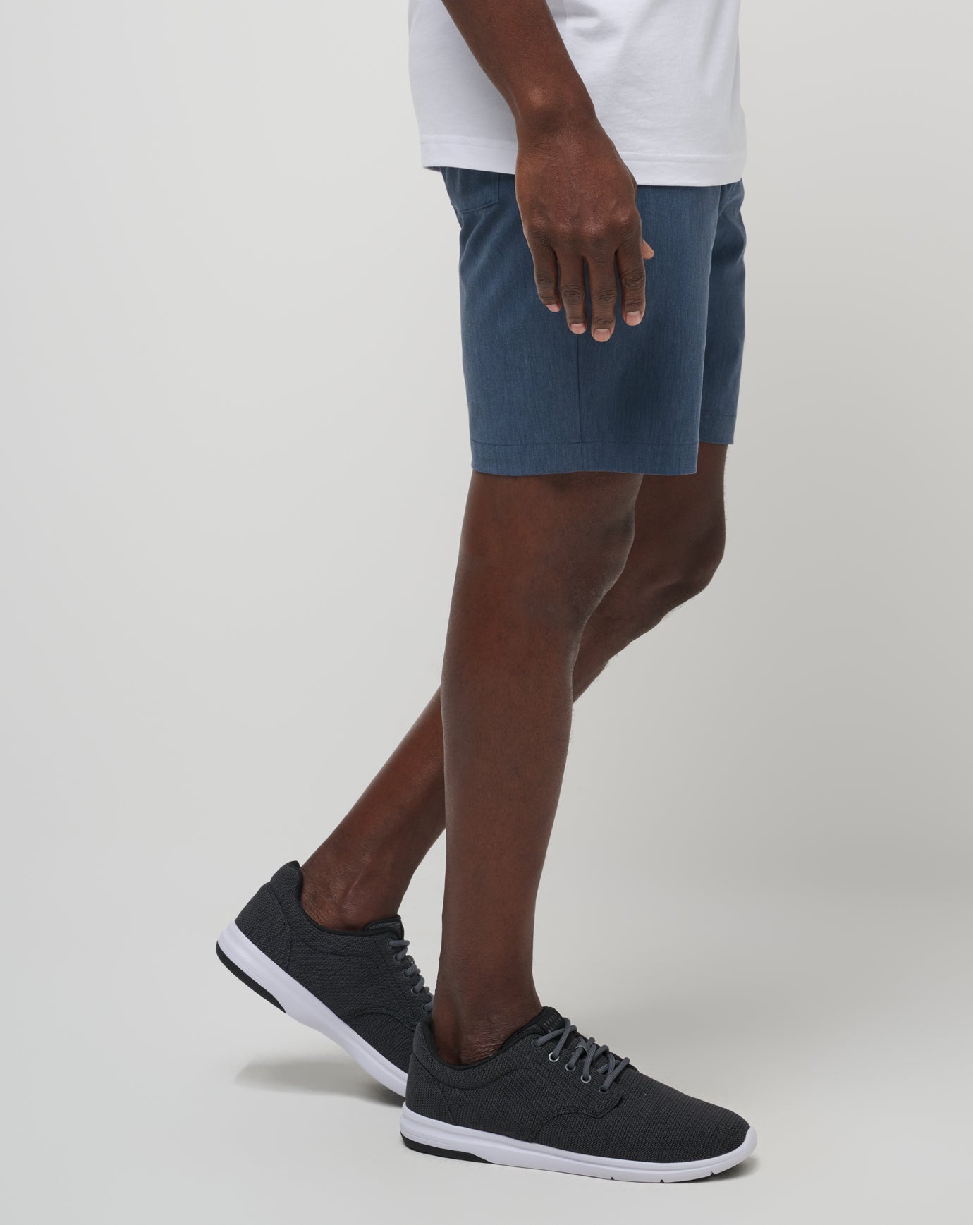 Tech Chino Pocket Short 8In - Image 2