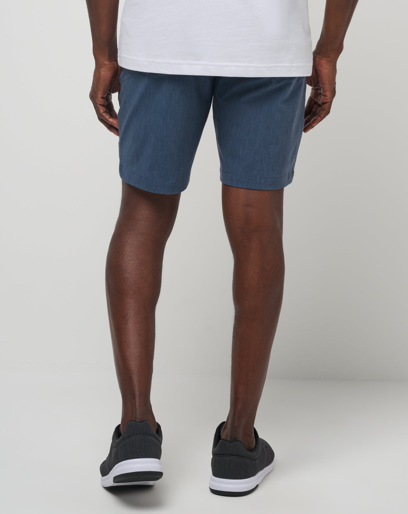 Tech Chino Pocket Short 8In - Image 3