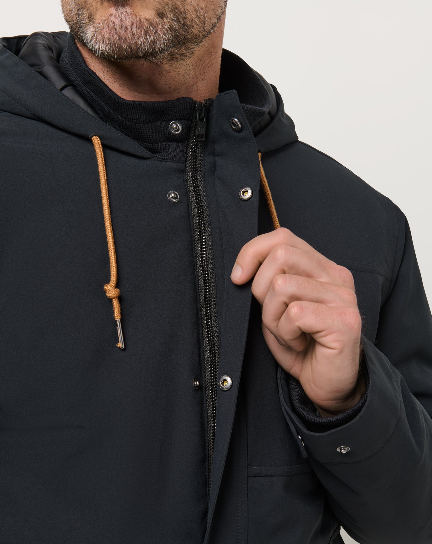 Mountain Pass Jacket - Image 10