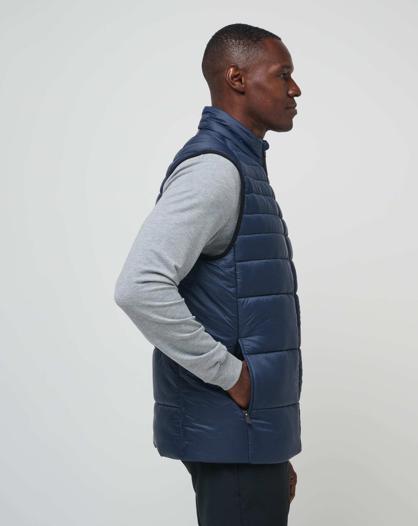 Aves Tech Puffer Vest - Image 2