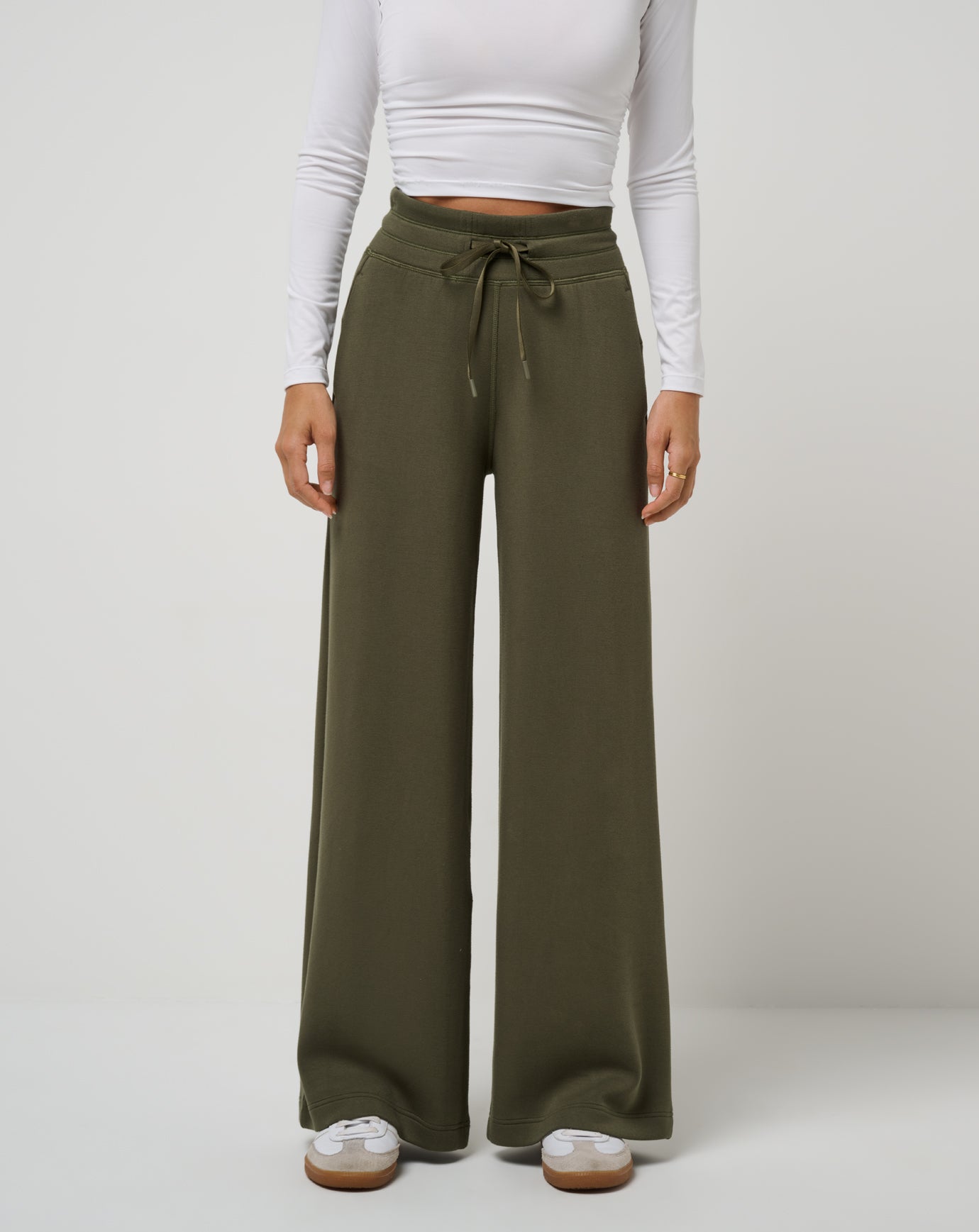 Skyloft Soft Wide Leg Pant - Image 8