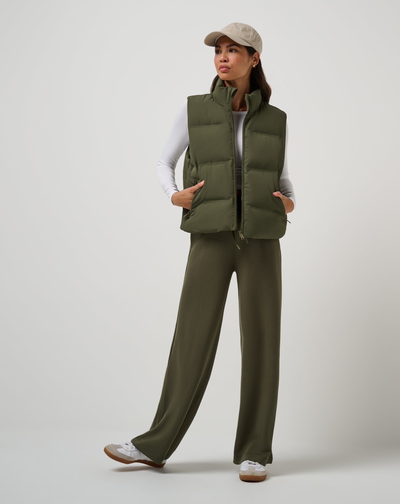 Moontide Bonded Puffer Vest - Image 15