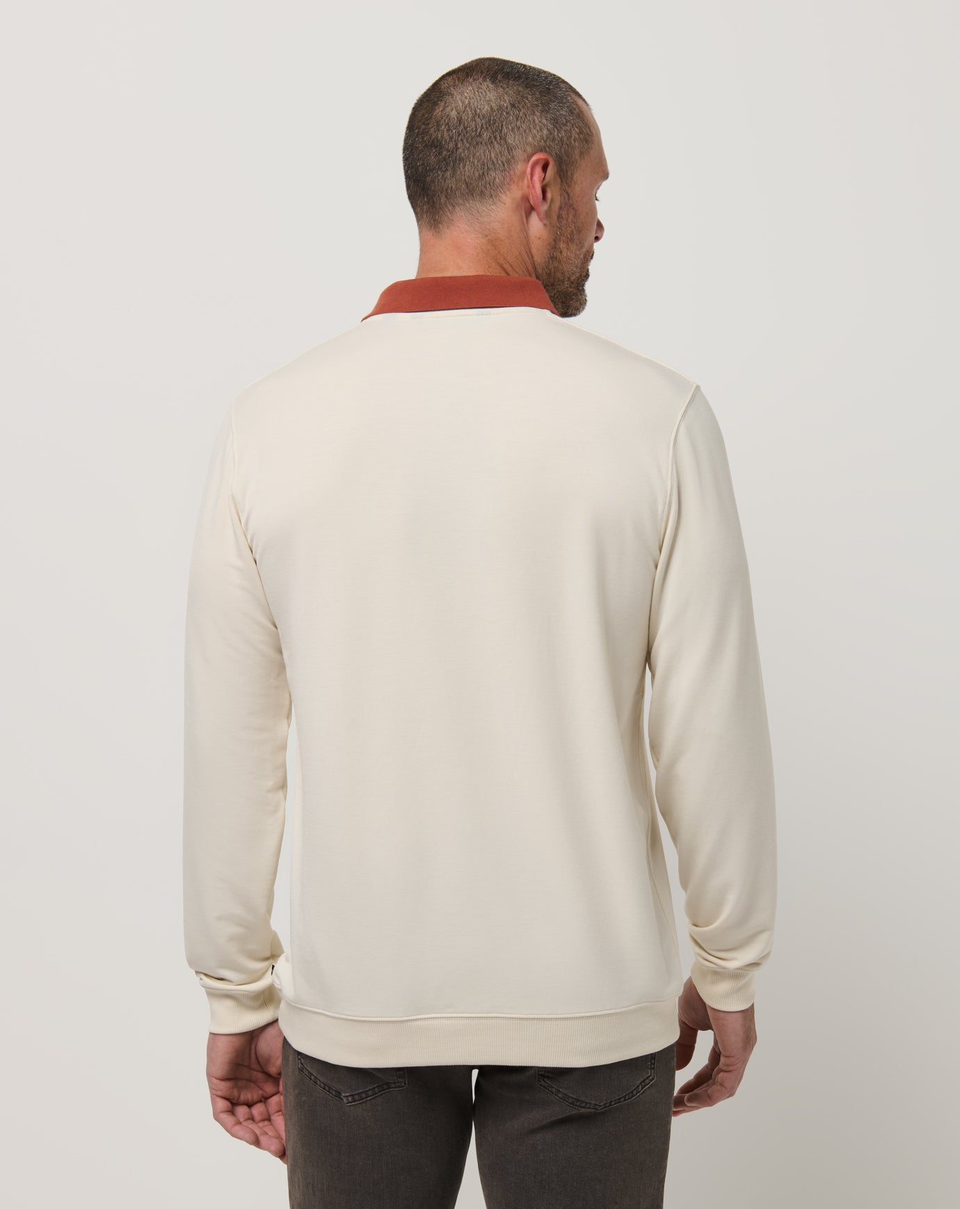 Amenities Collar Crew - Image 17