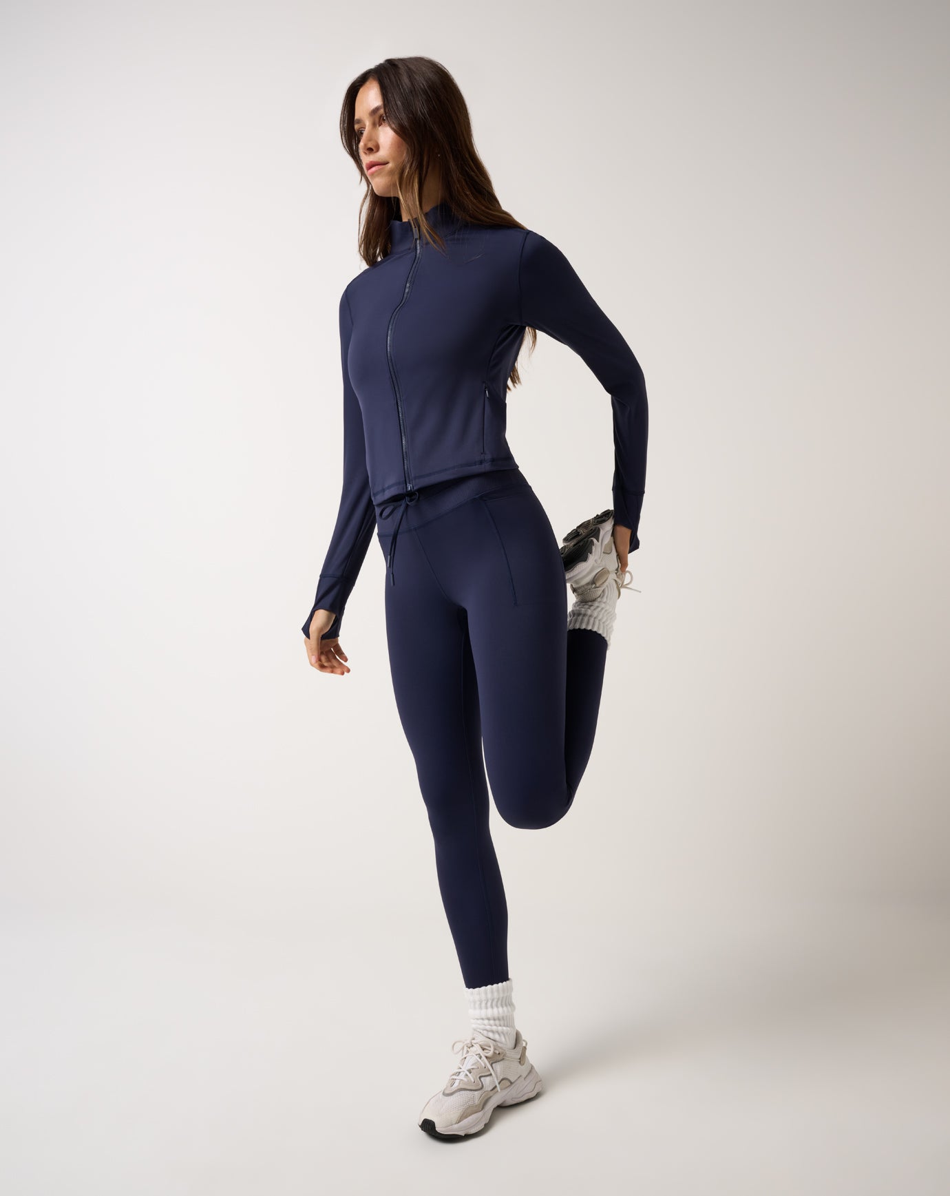 Moveknit Full Zip 2.0 - Image 13
